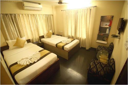 Hotel Apples Balaji Inn