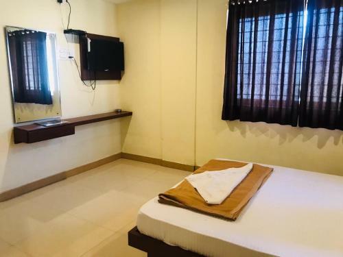 Hotel Bright Palace Residency