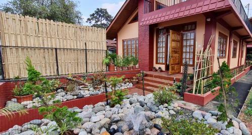 Melaai Bed & Breakfast Cottage