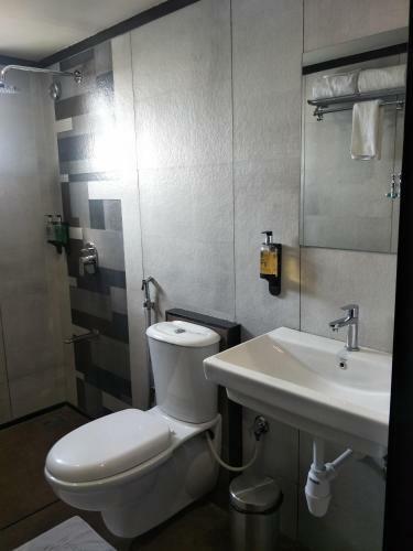 Kyriad Hotel Solapur By Othpl