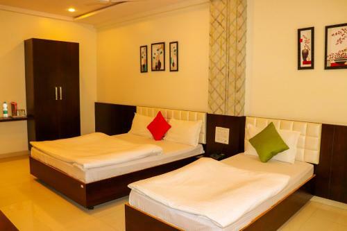 Hotel Neem Treee