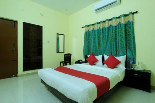 Hotel Oyo 24329 A&b Grand