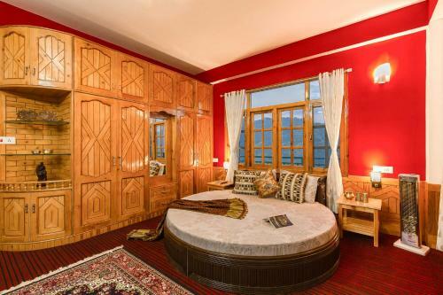 Zostel Homes Kotkhai (Shimla)