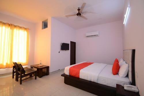 Oyo 30898 Hotel Kdm