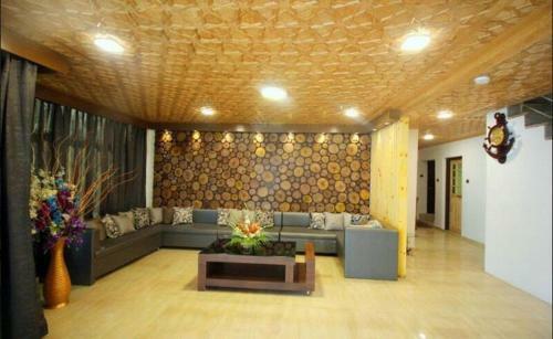 Hotel Green Leaf