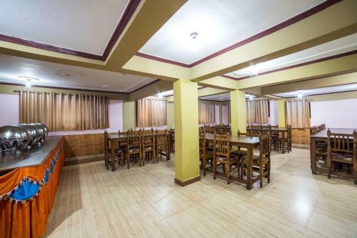 Oyo 5416 Hotel Ibnigani