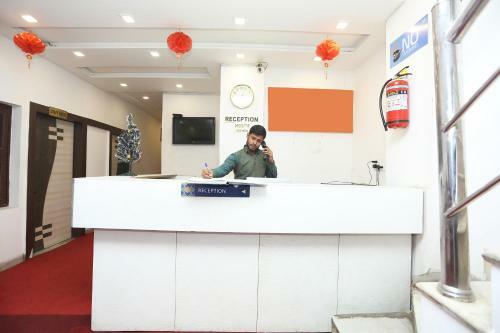 Oyo 26771 Hotel Lotus Inn