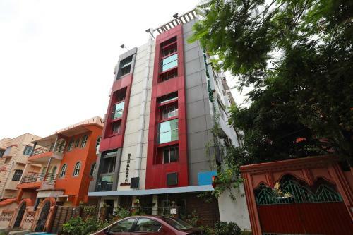 Oyo 988 Hotel Metropolis Inn