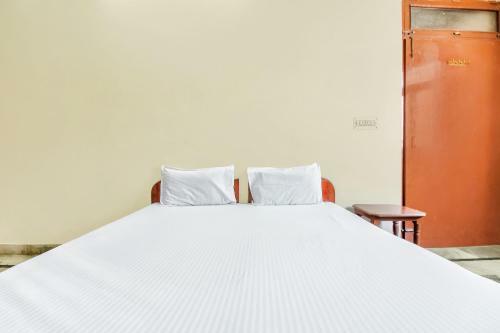 Spot On 48399 Hotel Sitaram Palace