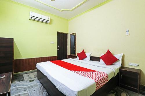 Hotel Oyo 60827 Ruby Home Stay