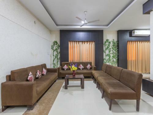 Oyo 38822 Hotel The Ferns
