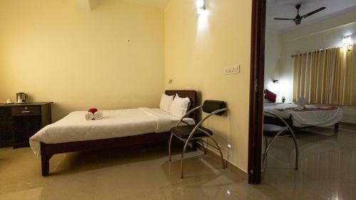 Hotel Woodside Residency