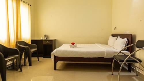 Hotel Woodside Residency