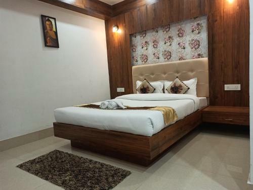 Hotel Tlb Palace