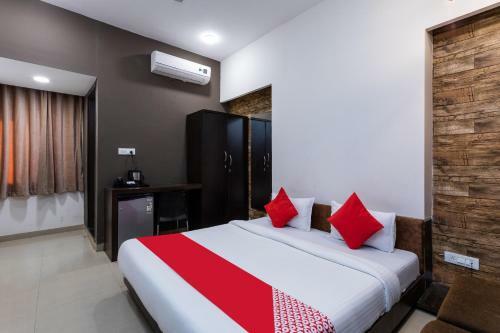 Hotel Oyo Flagship 77198 Kumili Gate