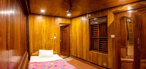 Hotel Kalpavanam Heritage Resort
