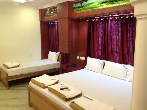 Sri Murugan Lodge