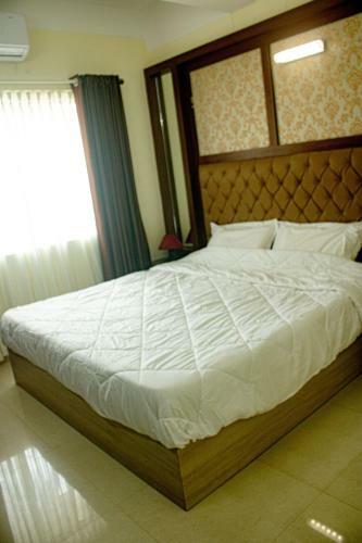 Hotel Ayilyath Golden Avenue