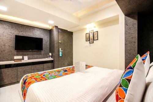 Fabhotel Radana