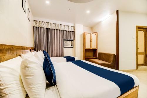 Hotel Silverkey Executive Stays 30731 Sector 29 Vashi Rd