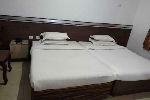 Hotel Orchid Inn