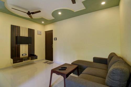 Hotel Oyo 22512 Krishna Kausthubha Service Apartment
