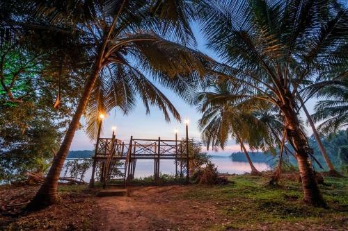 Villa Saffronstays Suvarna Sangam
