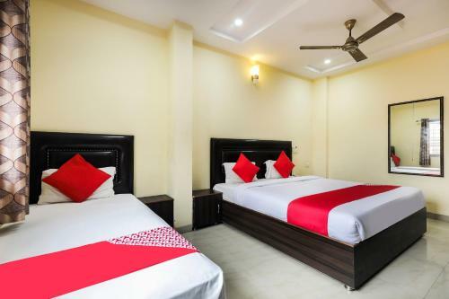 Oyo 60653 Hotel Paradise Residency