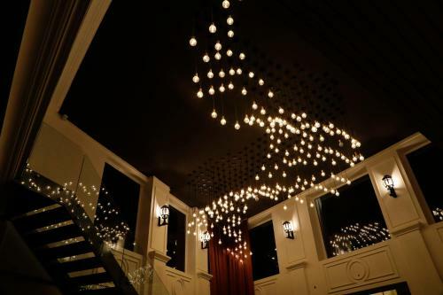 Dayal Hotel
