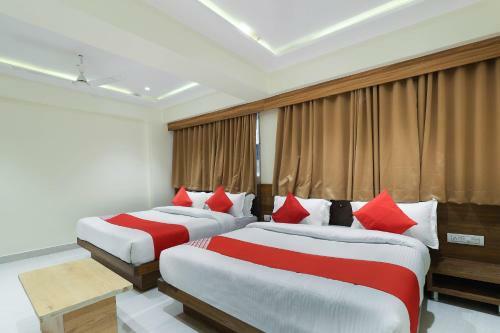 Oyo 41858 Hotel Rose Gold