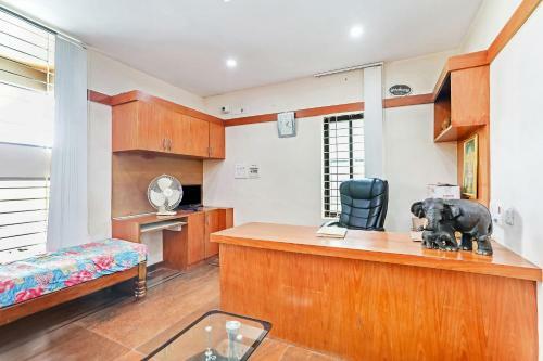 Hotel Oyo 63074 Kingdom Residency