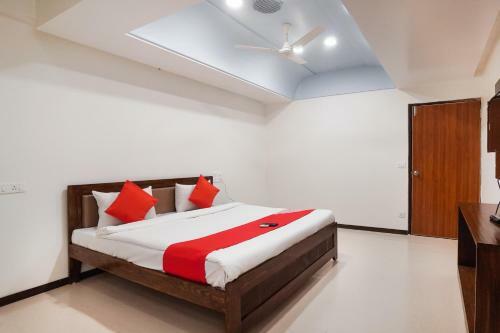 Oyo 65166 Hotel Shivam