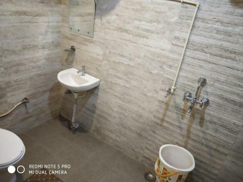 Hotel Aadesh Palace