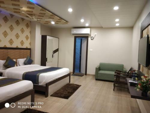 Hotel Aadesh Palace