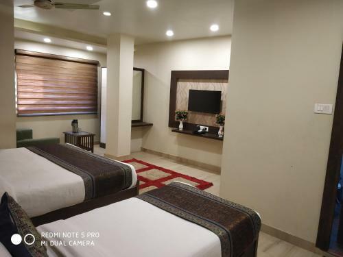 Hotel Aadesh Palace