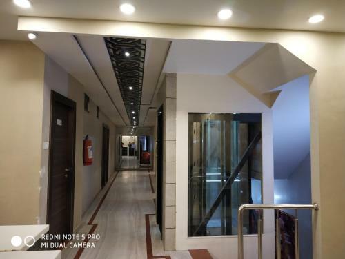 Hotel Aadesh Palace