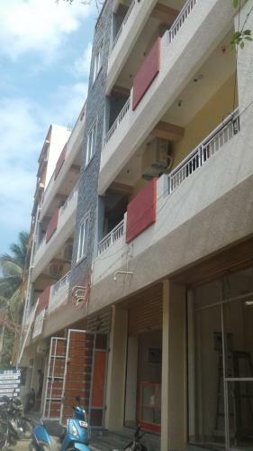 Bed & Breakfast Sar Raj S R Residency