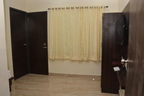 Hotel Arihanth Inn