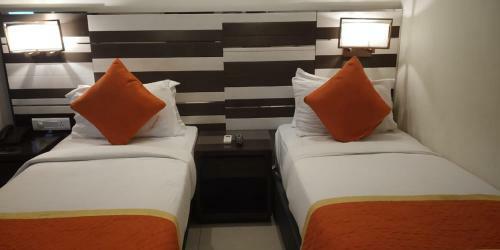 Hotel Savera Grand