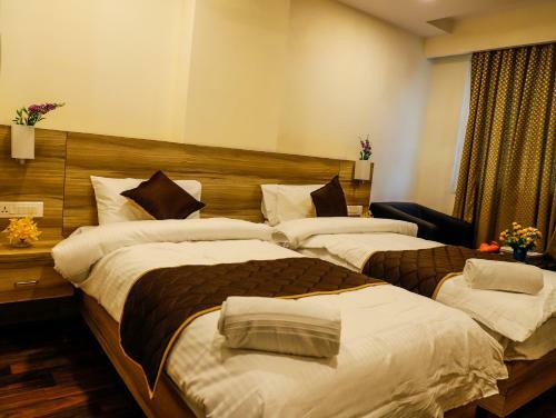 Hotel Rn Grand - Vijayawada