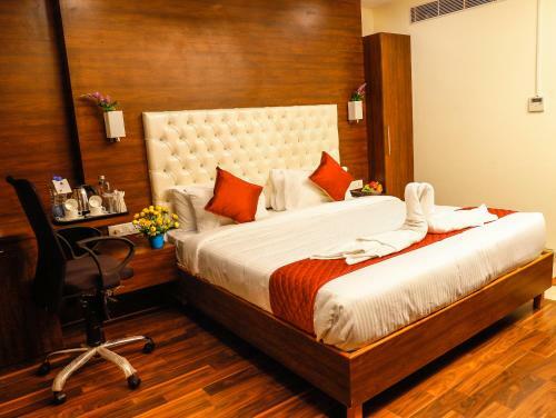Hotel Rn Grand - Vijayawada