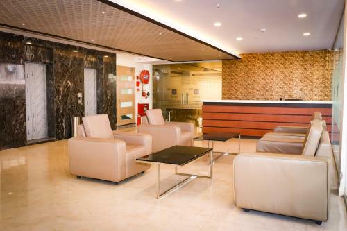 Hotel Rn Grand - Vijayawada