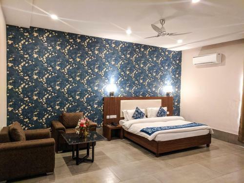 Hotel Vrinda Anandam Resort