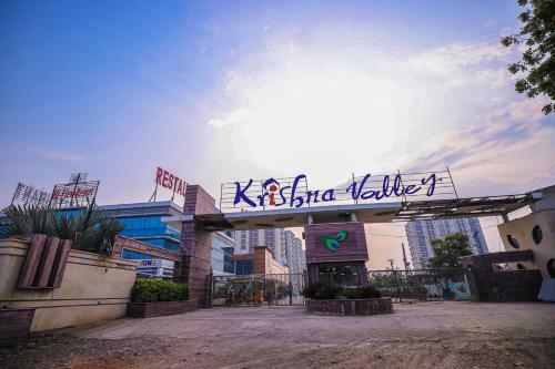 Hotel Clarks Inn Krishna Valley Resort