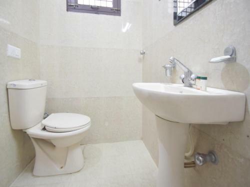 Oyo 10753 Hotel Triund Regency