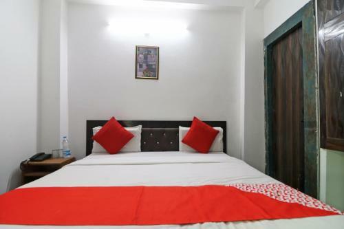 Hotel Oyo 49486 Star Rooms