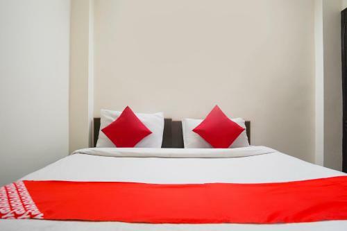 Hotel Oyo 66305 Noida Palace