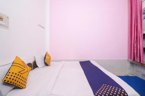Hotel Oyo 28706 Shri Ram Residency