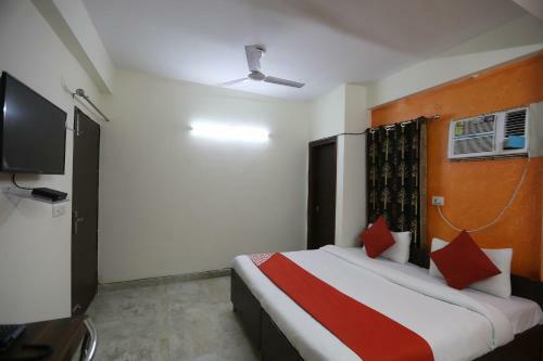 Oyo 37345 Hotel Saffron Living