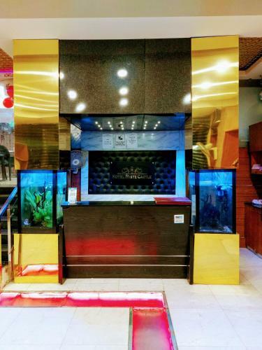 Hotel White Castle